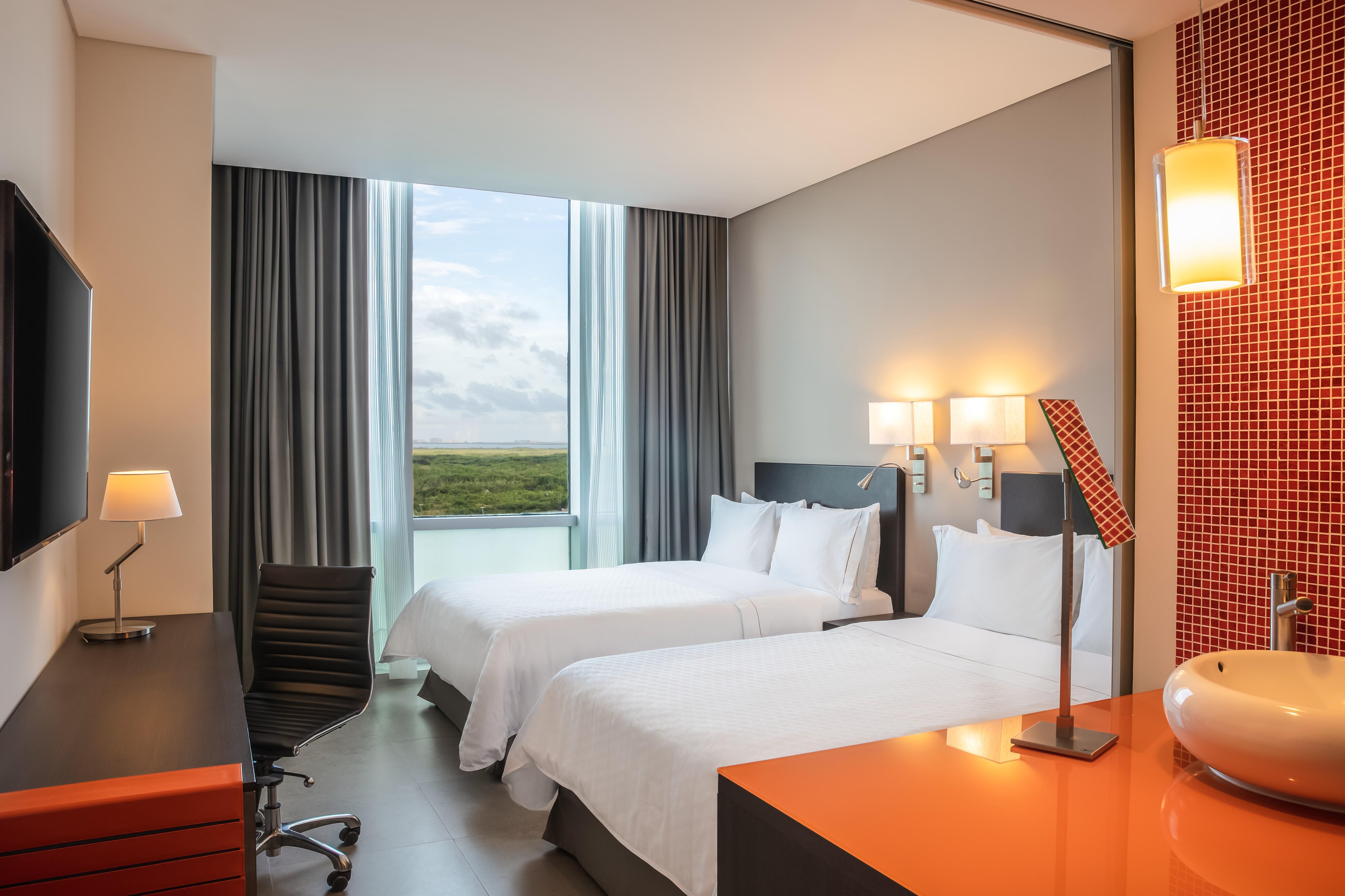 Fiesta Inn Cancun Las Americas Exterior photo