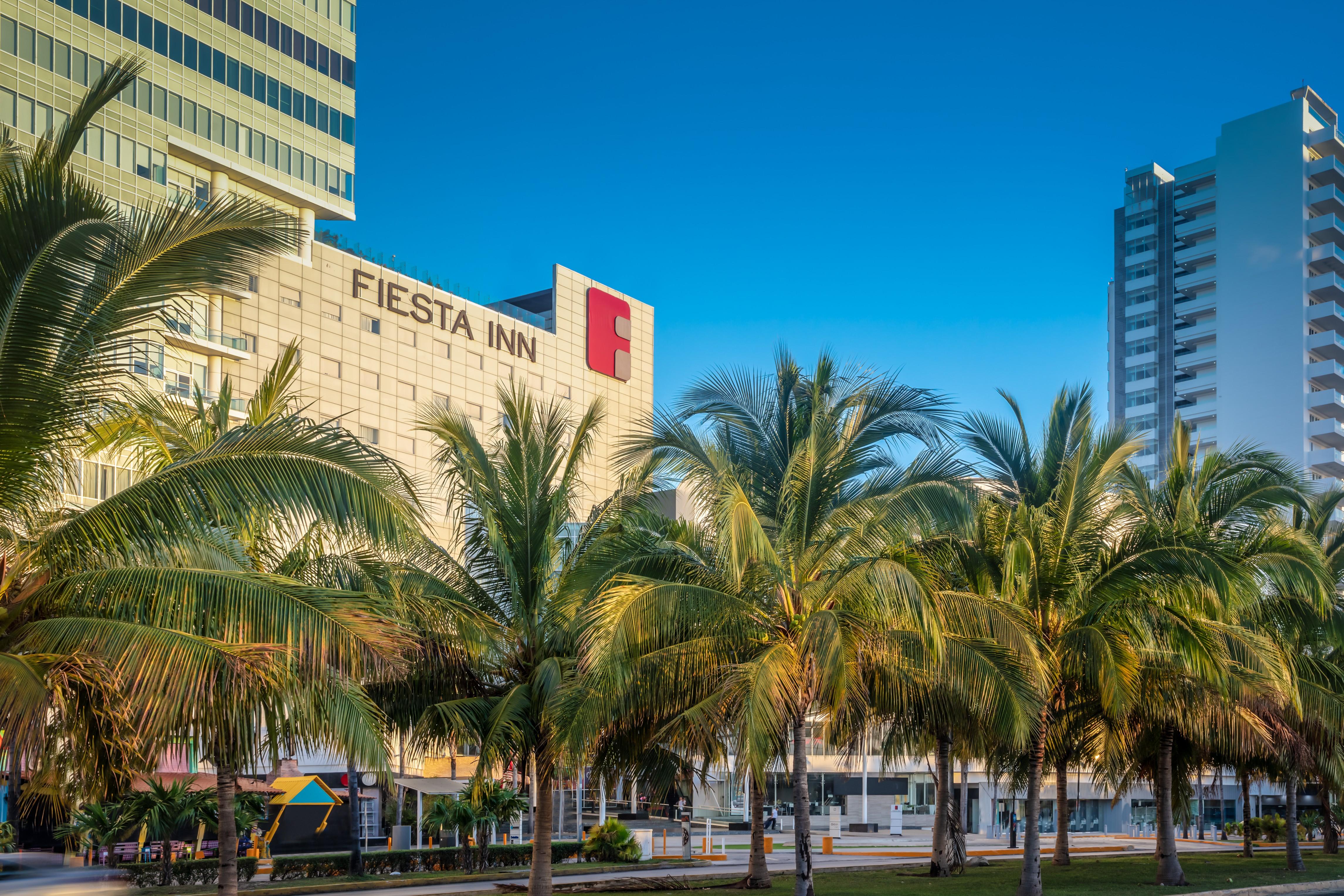 Fiesta Inn Cancun Las Americas Exterior photo