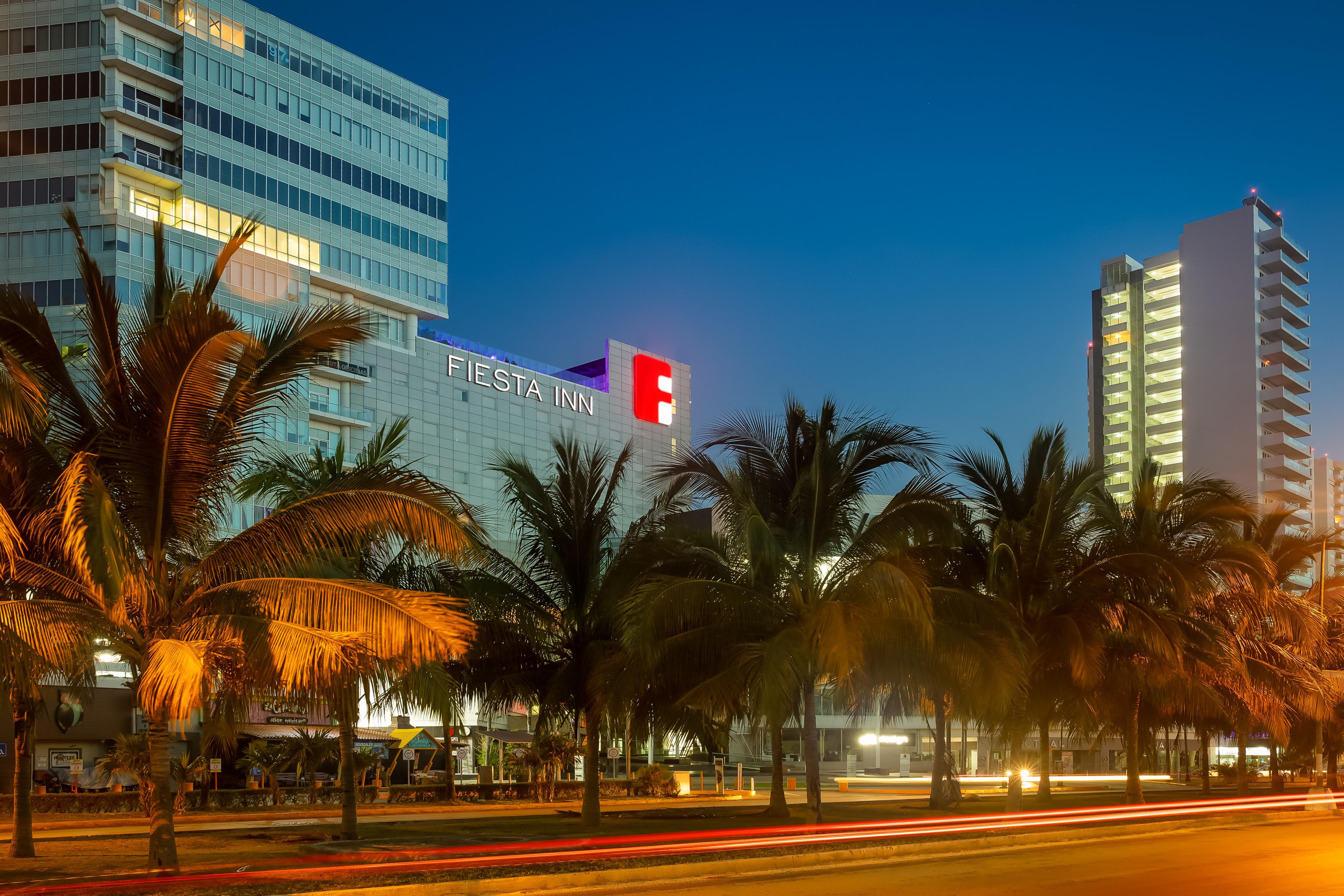 Fiesta Inn Cancun Las Americas Exterior photo
