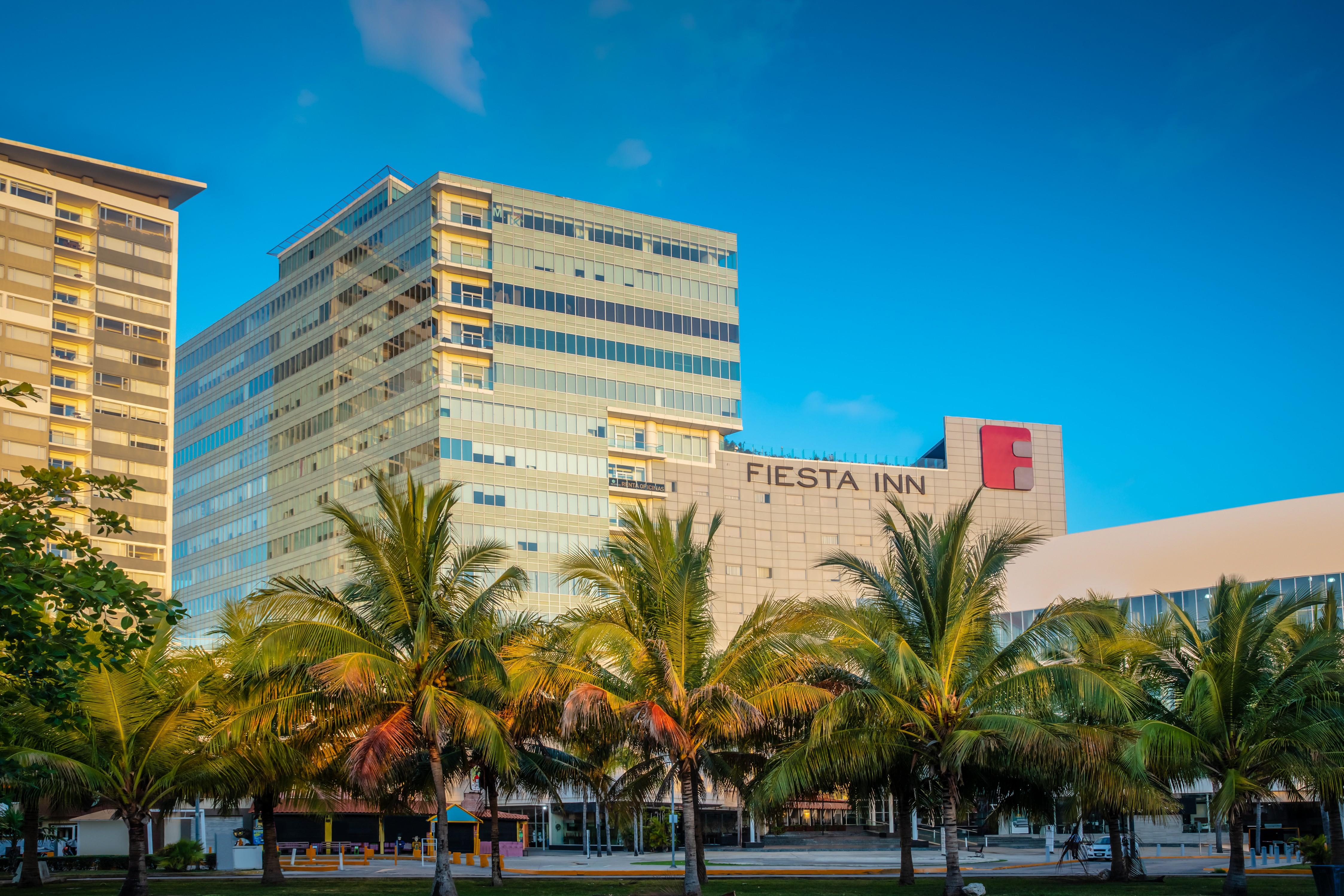 Fiesta Inn Cancun Las Americas Exterior photo